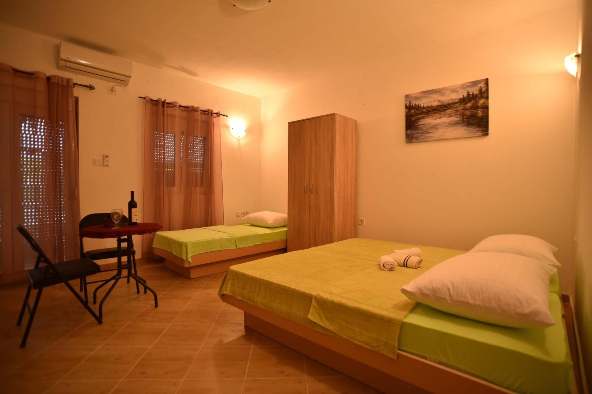 Apartmani Mihovic - Jaz Будва Екстер'єр фото
