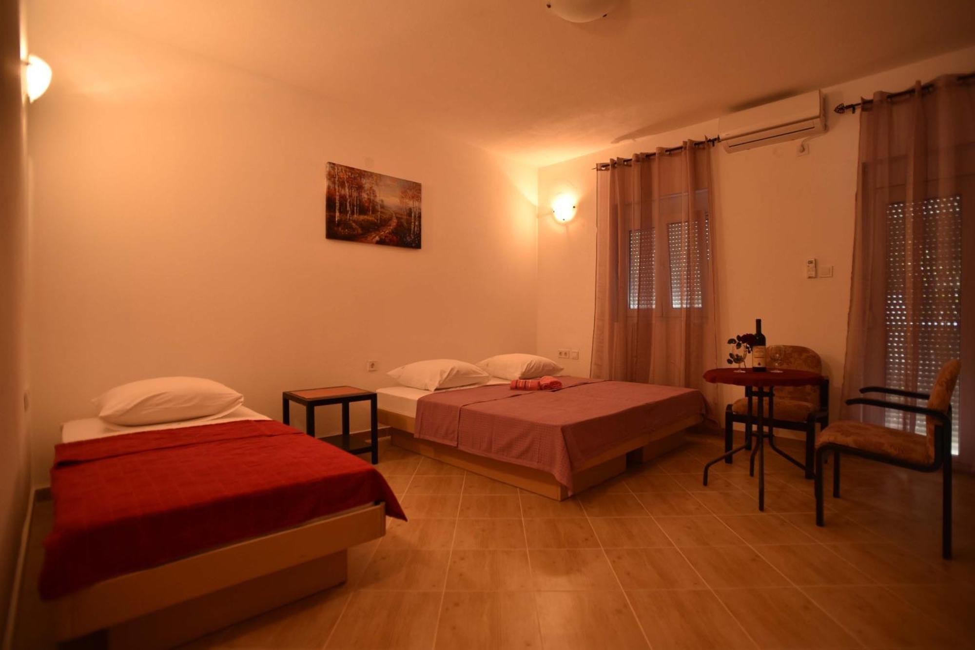 Apartmani Mihovic - Jaz Будва Екстер'єр фото