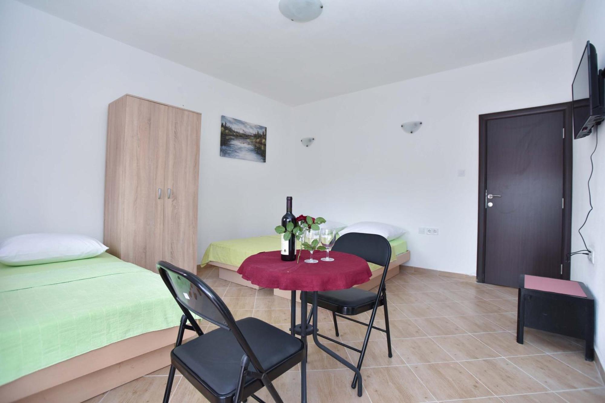 Apartmani Mihovic - Jaz Будва Екстер'єр фото