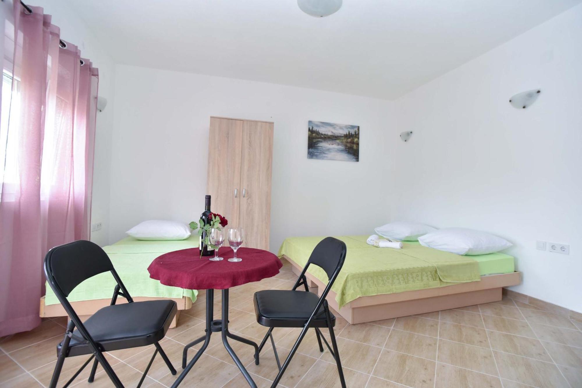 Apartmani Mihovic - Jaz Будва Екстер'єр фото