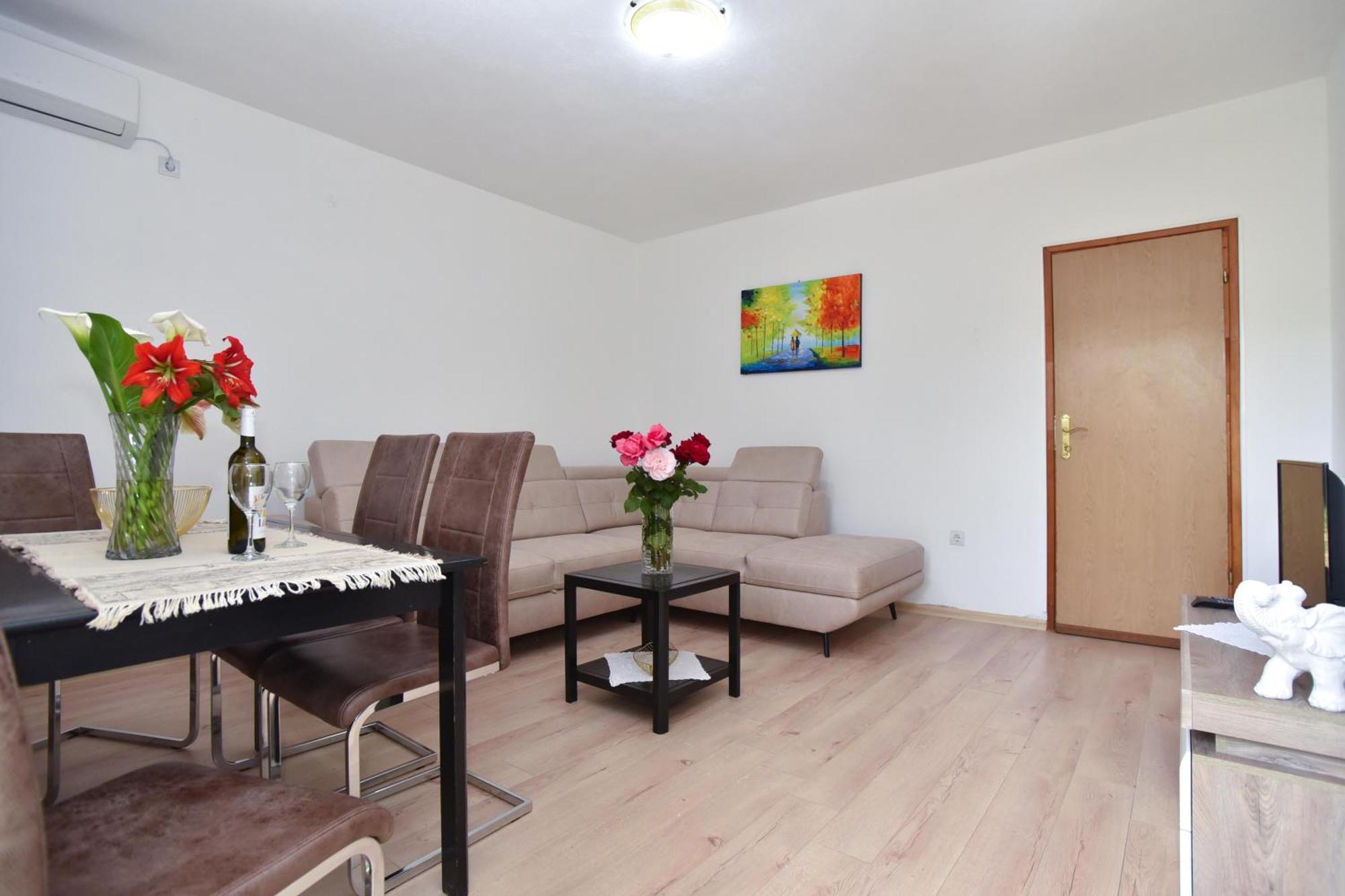 Apartmani Mihovic - Jaz Будва Екстер'єр фото